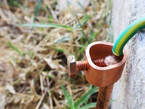 close up,of,copper,electrical,grounding,rods.,metal,grounding,rods,pinned